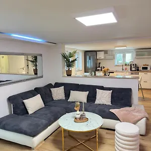  Apartment Family & Friends 75m2, Messe